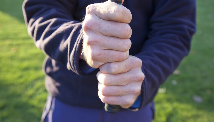 Kỹ thuật cầm gậy golf kiểu bóng chày
