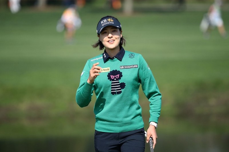 Kỷ lục gậy âm trong golf của In Gee Chun