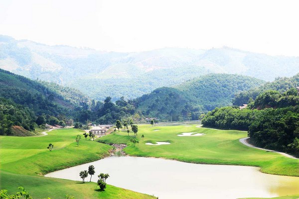 Sân golf Hilltop valley hòa bình đẹp nhất