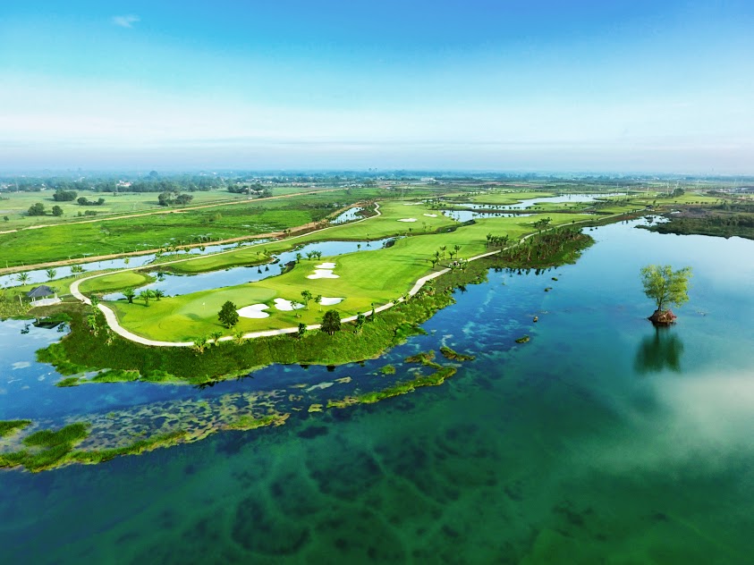 Toàn cảnh sân golf Long An