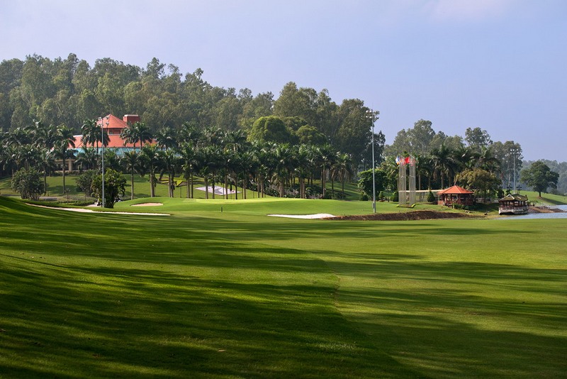 Sân golf miền Bắc Đồng mô