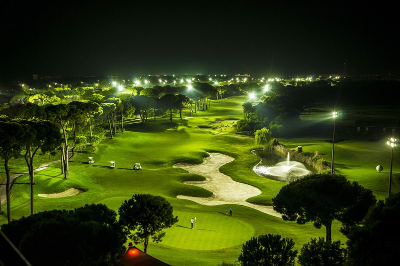 Sân golf miền bắc Minh Trí