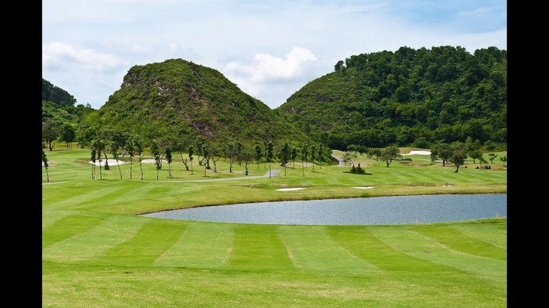 Sân golf Miền Bắc Royal golf