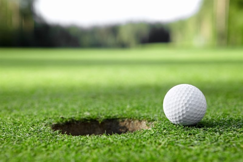 Giải thích nearest to the pin là gì