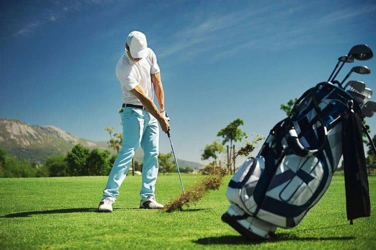 Nên chọn túi gậy golf như thế nào