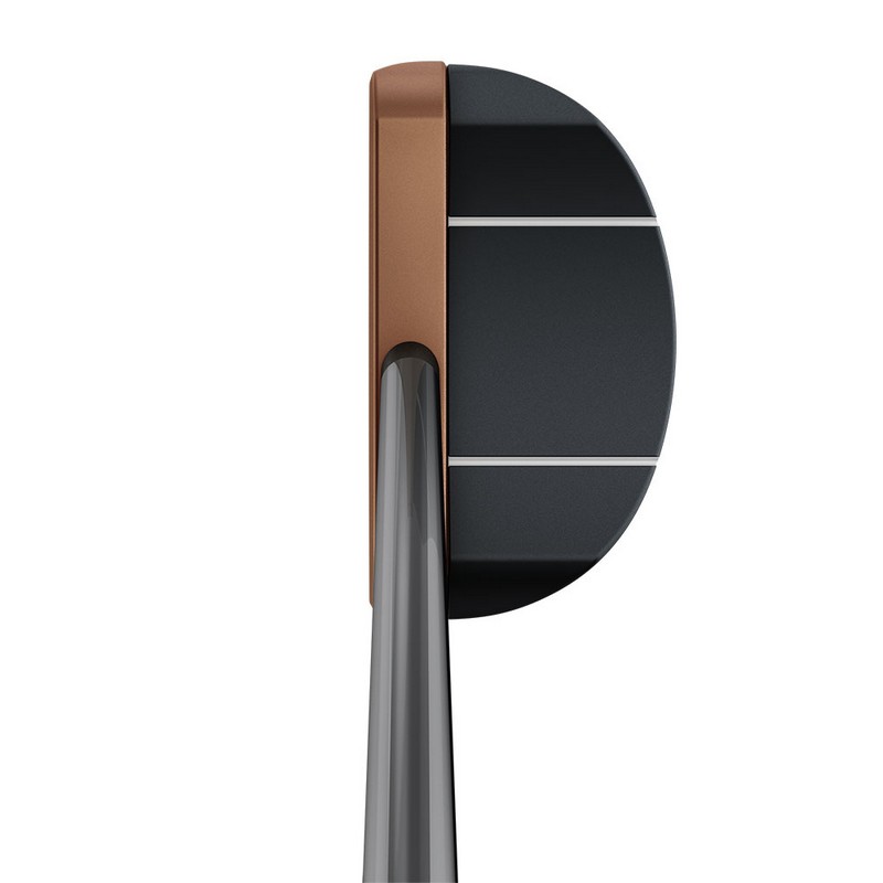 Thiết kế mặt gậy Putter Piper C phẳng, tạo cảm giác cứng và đầm tay cho các golfer khi chơi