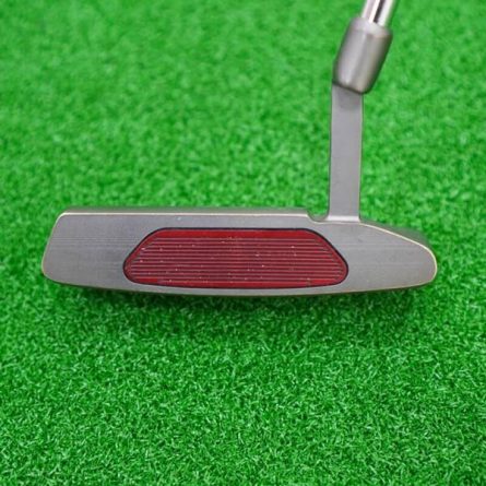 ban-gay-choi-golf-Taylormade-tp-juno-putter-cu-02