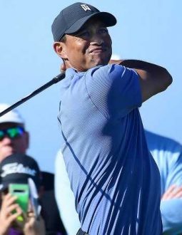 TaylorMade SIM vừa ra mắt đã lọt mắt xanh tay golf số 1 thế giới Tiger Woods
