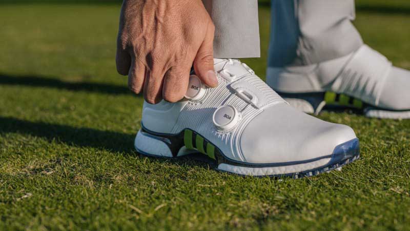 Những Tiêu Chí Nào Tạo Nên Một Đôi Giày Golf Nam Tốt?