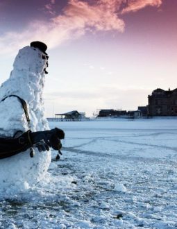 Thuật ngữ snowman trong thi đấu golf liệu có phải là "người tuyết"?