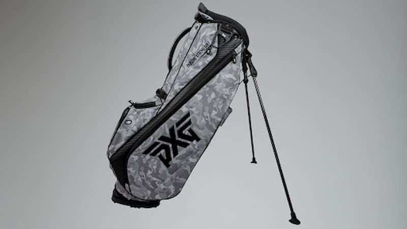 Mẫu túi Fairway Camo Carry Stand Bag gây ấn tượng bởi hoạ tiết camo trải rộng trên mọi chi tiết