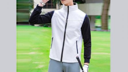 Áo khoác golf có tác dụng chắn gió và giữ ấm cực tốt cho các anh em golfer