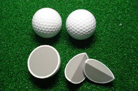 Cấu tạo của bóng golf 2 lớp gồm lớp vỏ bóng và lõi