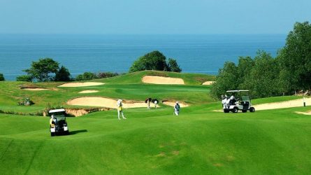 Mức giá chơi ở sân golf Bình Thuận Sea Link được niêm yết công khai