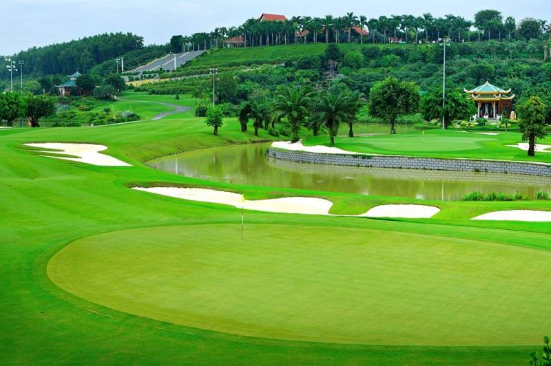 Sân Tập Golf Rạch Chiếc Và Bảng Giá Chi Tiết Nhất Năm 2024