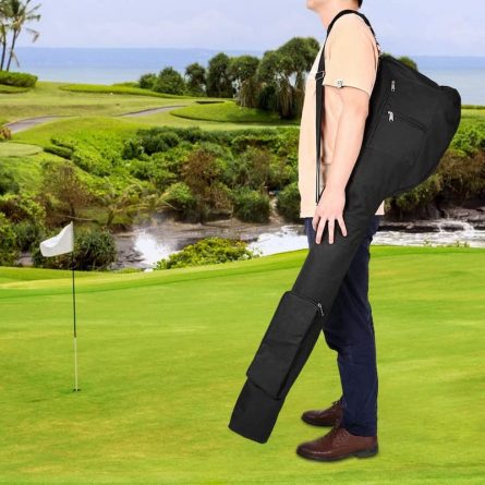 Túi đựng gậy tập golf rất mềm, dễ dàng gấp gọn khi không sử dụng