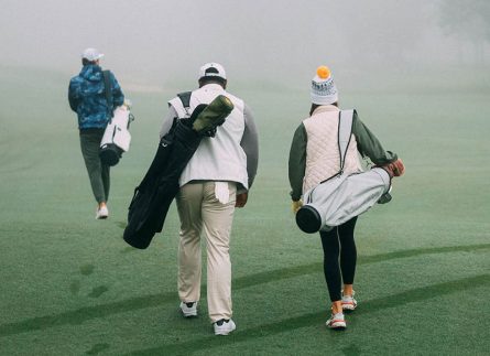 Quần áo golf mùa đông giúp bảo vệ sức khỏe golfer
