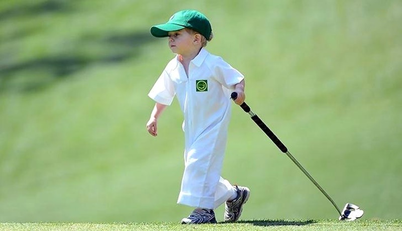 Lựa chọn trang phục chơi golf phù hợp với độ tuổi, tính cách và sở thích của bé