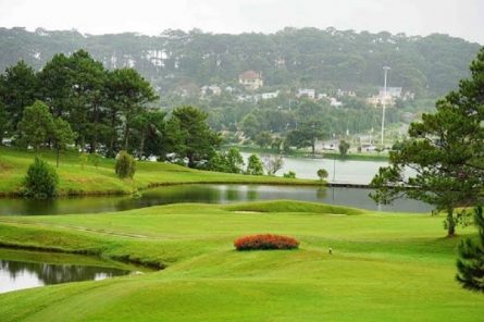 Bảng giá mới nhất tại sân golf Đà Lạt Palace năm 2021