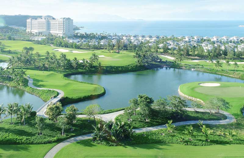 Sân golf Vinpearl Nha Trang đẹp và xuất sắc như một tác phẩm nghệ thuật