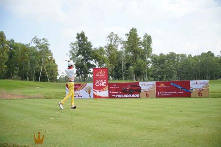 sân tập golf khách sạn Thắng Lợi