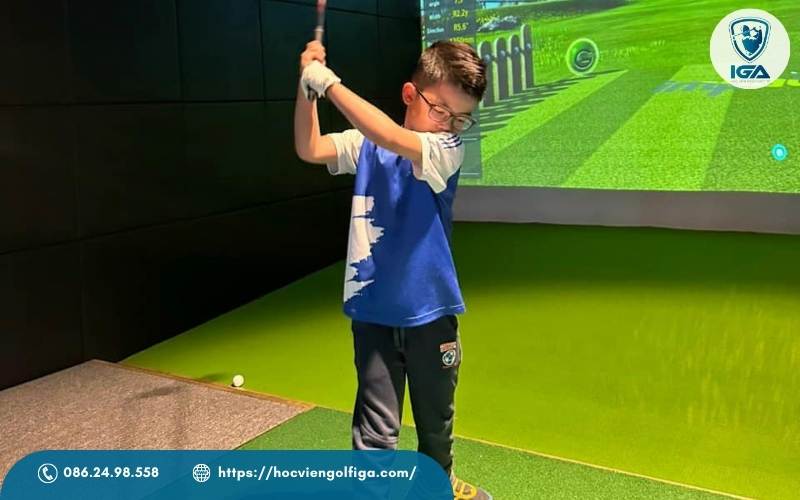 IGA có khoá học đào tạo golf cho trẻ em