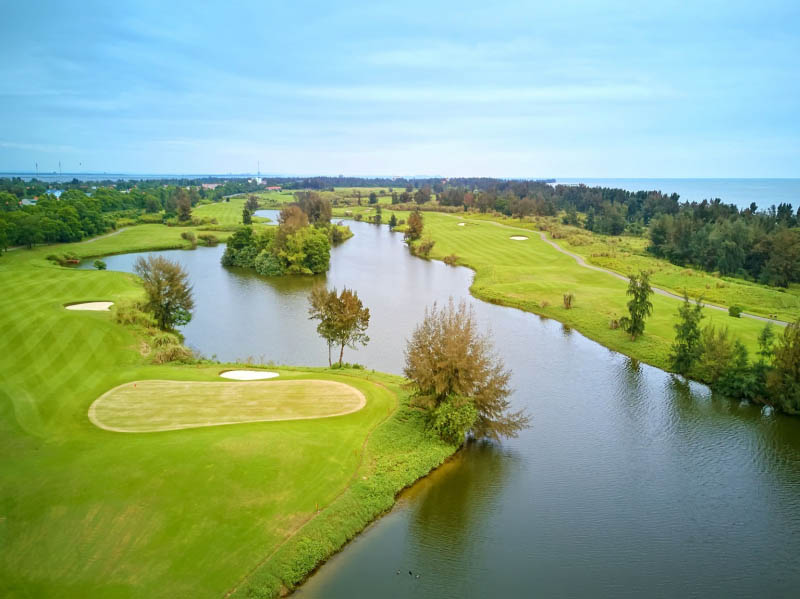 Vẻ đẹp của sân golf Móng Cái Quảng Ninh
