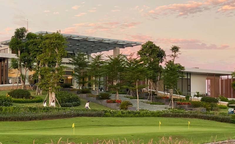 Mường Thanh Diễn Lâm Golf Club sở hữu không gian rộng rãi – thoáng đãng