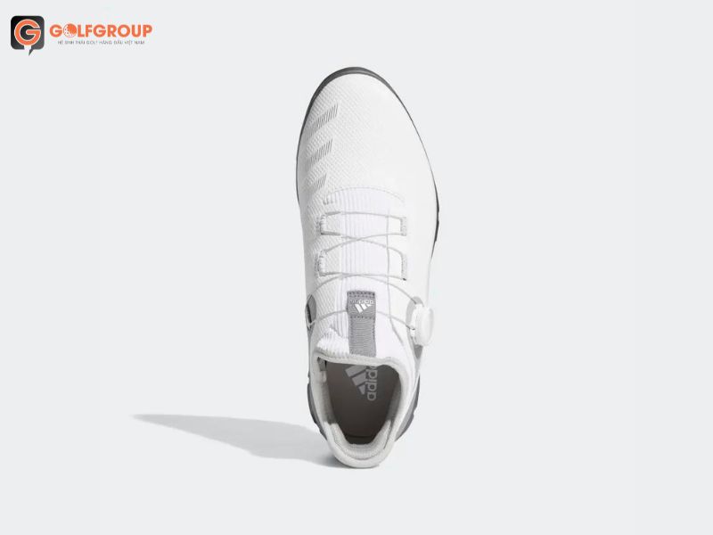Lót đế giày có thể tháo rời, được sản xuất theo công nghệ CloudFoam nhằm tạo nên sự mềm mại thoáng khí