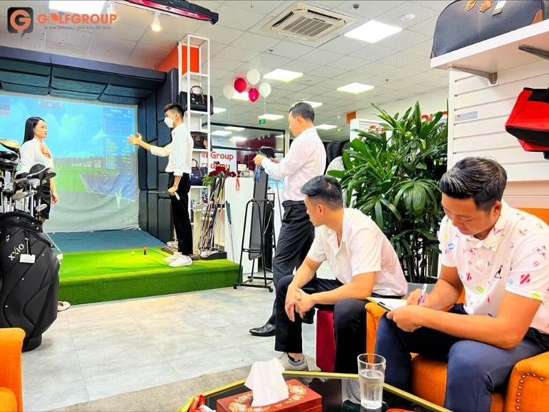 Phòng golf 3D test trải nghiệm gậy tại Golfgroup