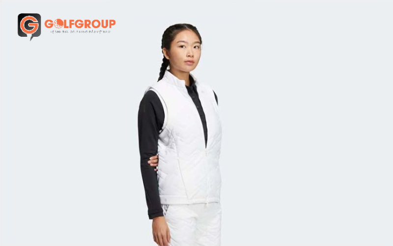 hình ảnh áo nữ Adidas HM7619 trắng vừa vặn, lên form sang trọng, thoải mái