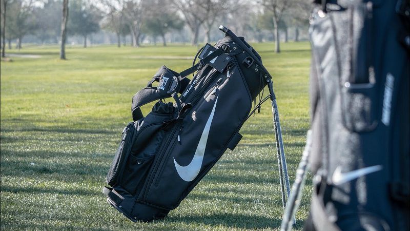 Túi golf Nike thông minh, tiện lợi