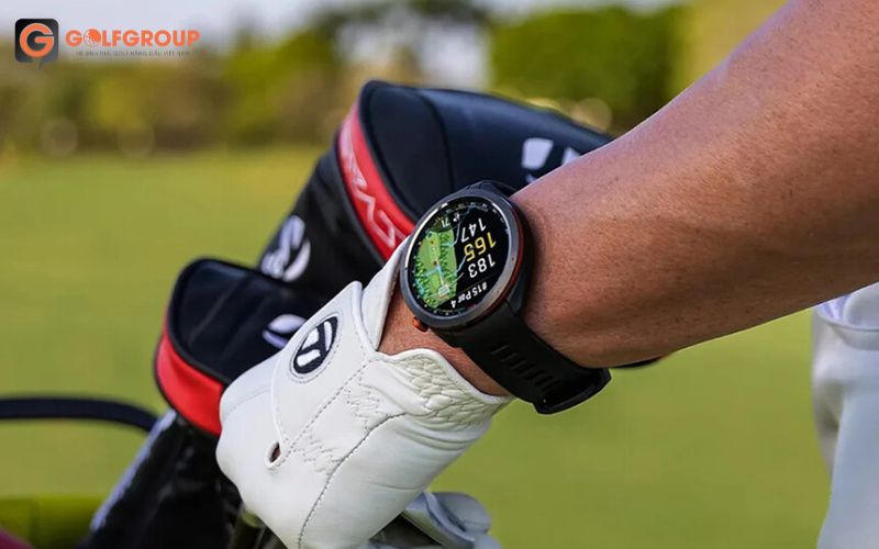 Thiết kế mẫu đồng hồ golf Garmin S70