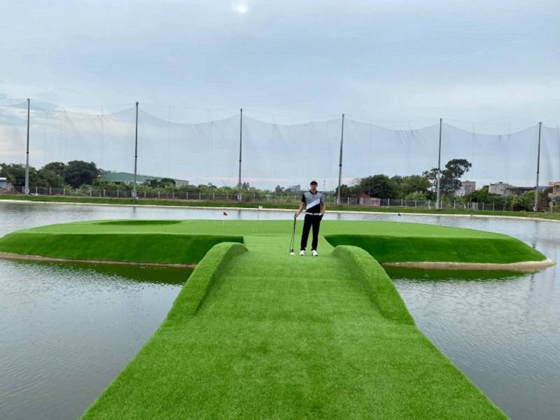 Golfer dễ dàng di chuyển đến sân golf mà không lo tắc đường