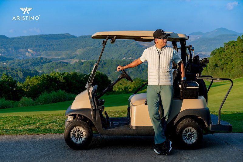 Hãng cho ra mắt đa dạng các mẫu áo golf khác nhau cho golfer lựa chọn