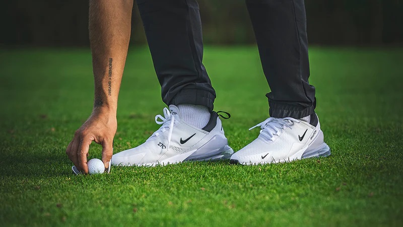 Golfer nên chú ý lựa chọn đế giày phù hợp nhất