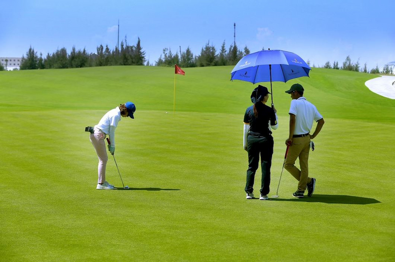 Chi phí học đánh golf phụ thuộc vào nhiều yếu tố khác nhau
