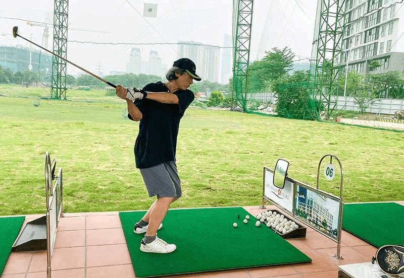 Sân mở cửa từ 6h-22h cho golfer thoải mái luyện tập