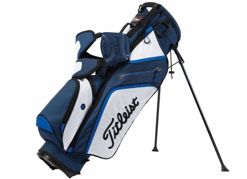Túi gậy golf Titleist UI được đánh giá cao về cả thiết kế và chất liệu