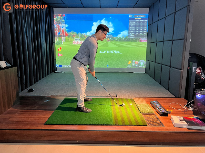 Phòng golf 3D Okongolf với mức giá hơn 850 triệu được các golfer ưa chuộng
