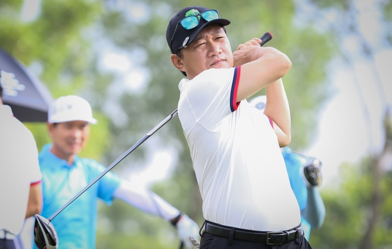 Andrew Hùng Phạm đạt single golf cùng nhiều danh hiệu cao khác