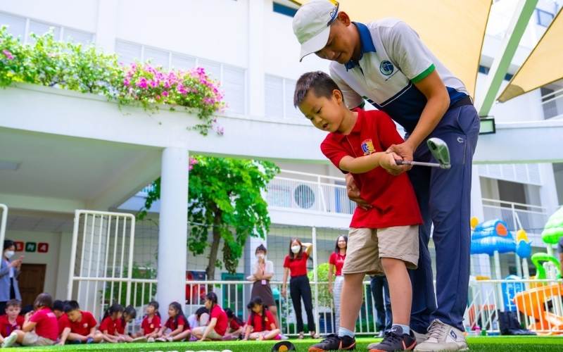 Thời gian học đánh golf tại GKA linh động, phù hợp với thời gian biểu của các bé