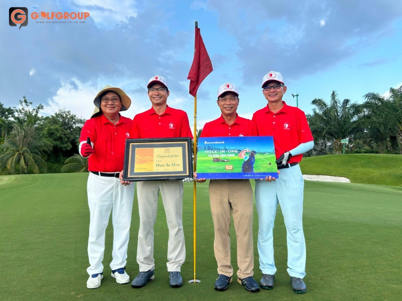 Lễ trao HIO golfer Đào Thật