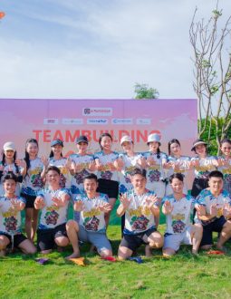 Golfgroup “Đỉnh Nóc, Kịch Trần" Với Team Building “Vui Hoà Bình - Cháy Hết Mình"