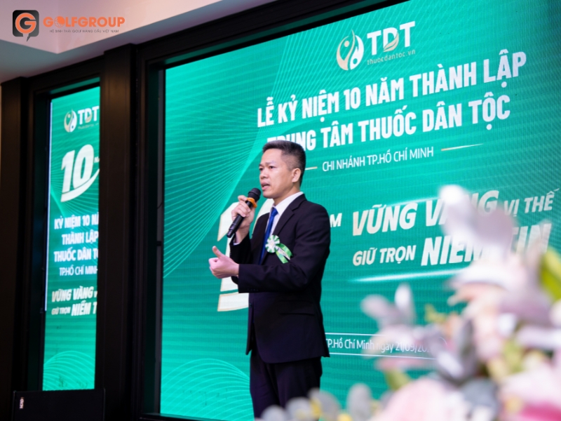 Chủ tịch Vũ Kim Dung cùng Đại diện BLĐ Golfgroup Tham Dự Lễ Kỷ Niệm 10 Thành Lập Thuốc Dân Tộc HCM