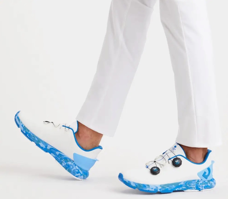 G/fore còn tích hợp hệ thống thoáng khí trong sản xuất giày golf