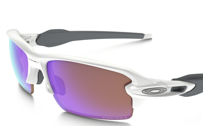 Kính golf Oakley Radar EV Path được rất nhiều golfer chuyên nghiệp sử dụng