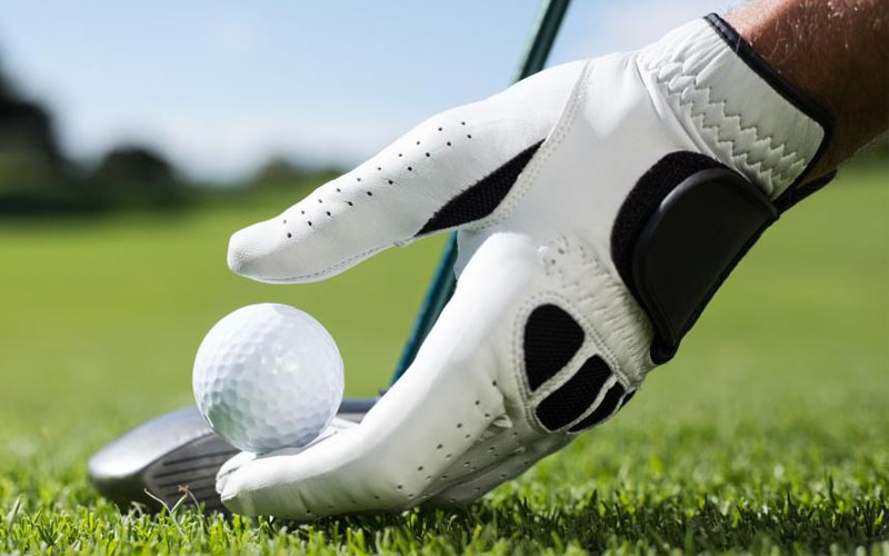 Cách chọn găng tăng golf cần chú ý kích thước, chất liệu,...