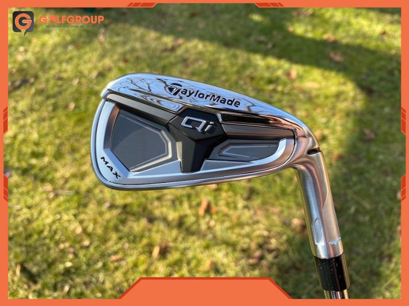 Ưu điểm Qi Max: bóng thẳng hơn, phóng cao hơn và ổn định khoảng cách khi lệch tâm.