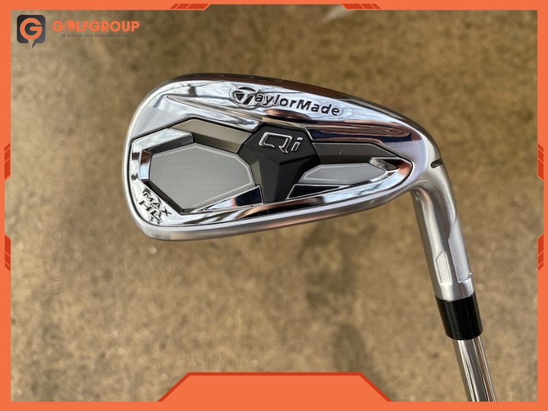 Mua bộ sắt TaylorMade Qi tại GolfGroup để kiểm tra chính hãng và tối ưu gapping. 